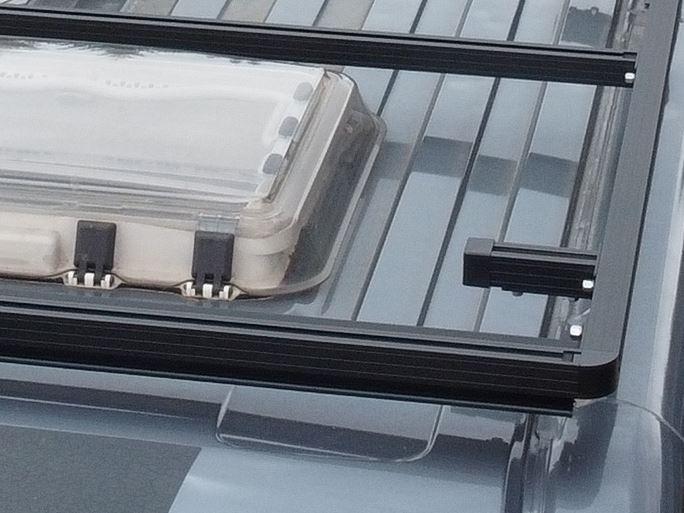 VARIO Dachträger Eckteil aus Aluminium 1,15 m, 37,5°, inklusive